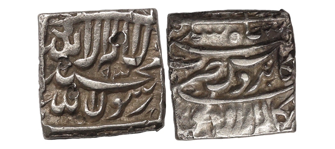 Akbar, Silver Rupee, 11.33g, Bangla Mint, Kabe Roshan couplet, Kalima type (KM 86.1). Very