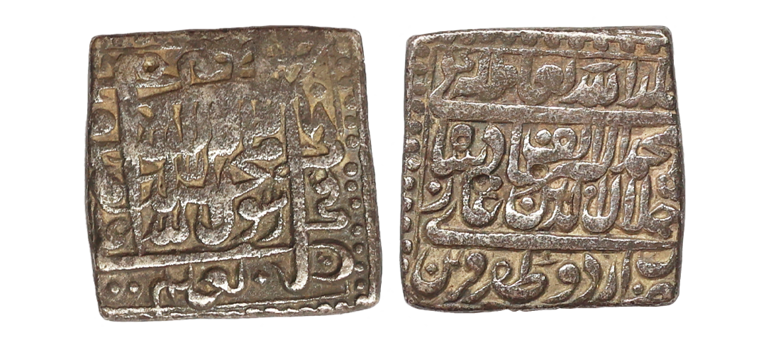 Akbar (AH 963-1014, 1556-1605 AD), Silver Rupee, 11.04 gms, Urdu Zafar Qarin Mint AH 1000,